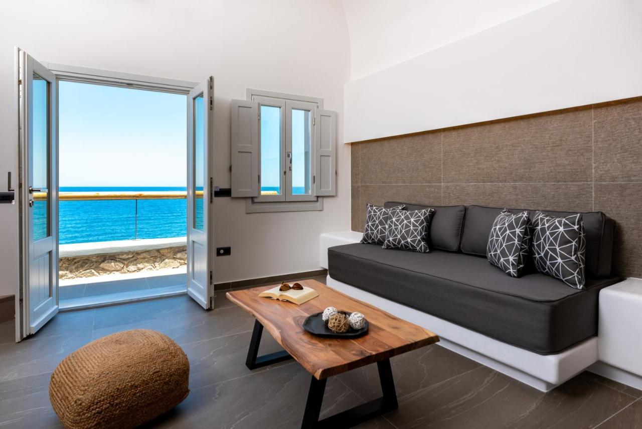 Neoma Luxury Suites Karterados  Exteriör bild