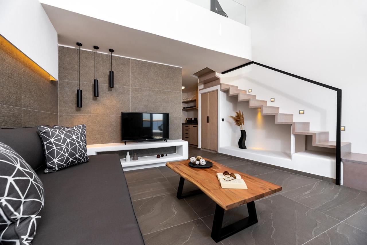Neoma Luxury Suites Karterados  Exteriör bild