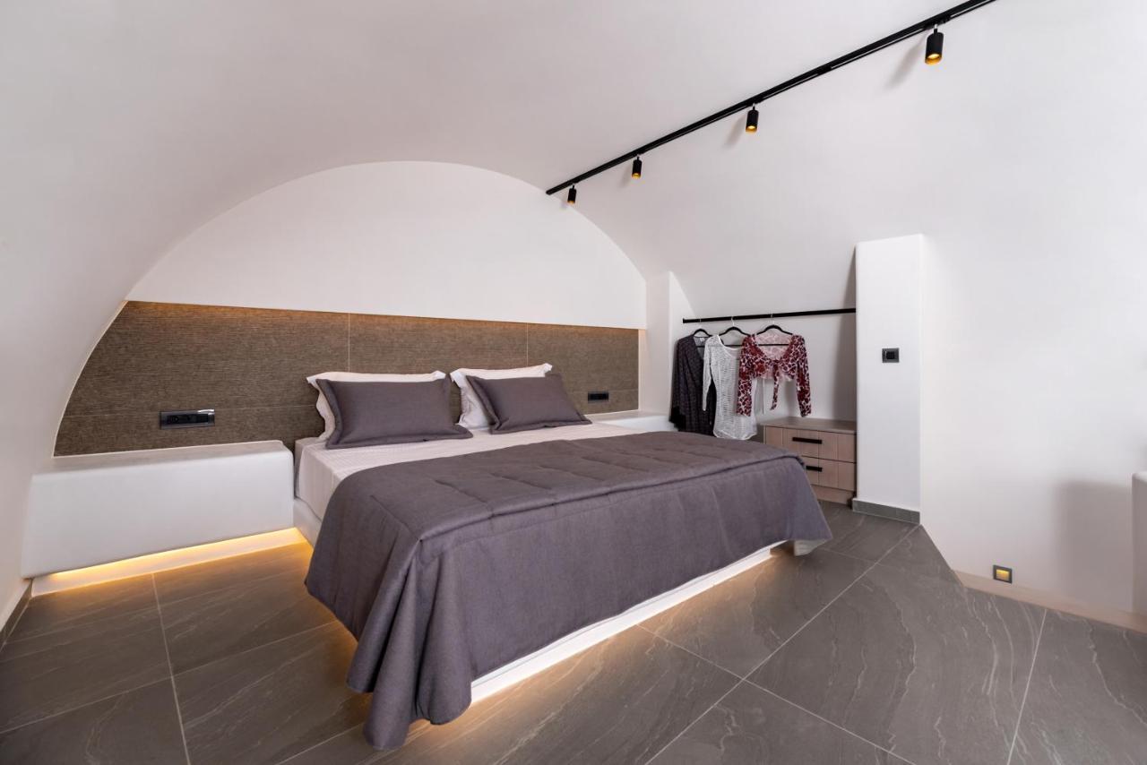 Neoma Luxury Suites Karterados  Exteriör bild