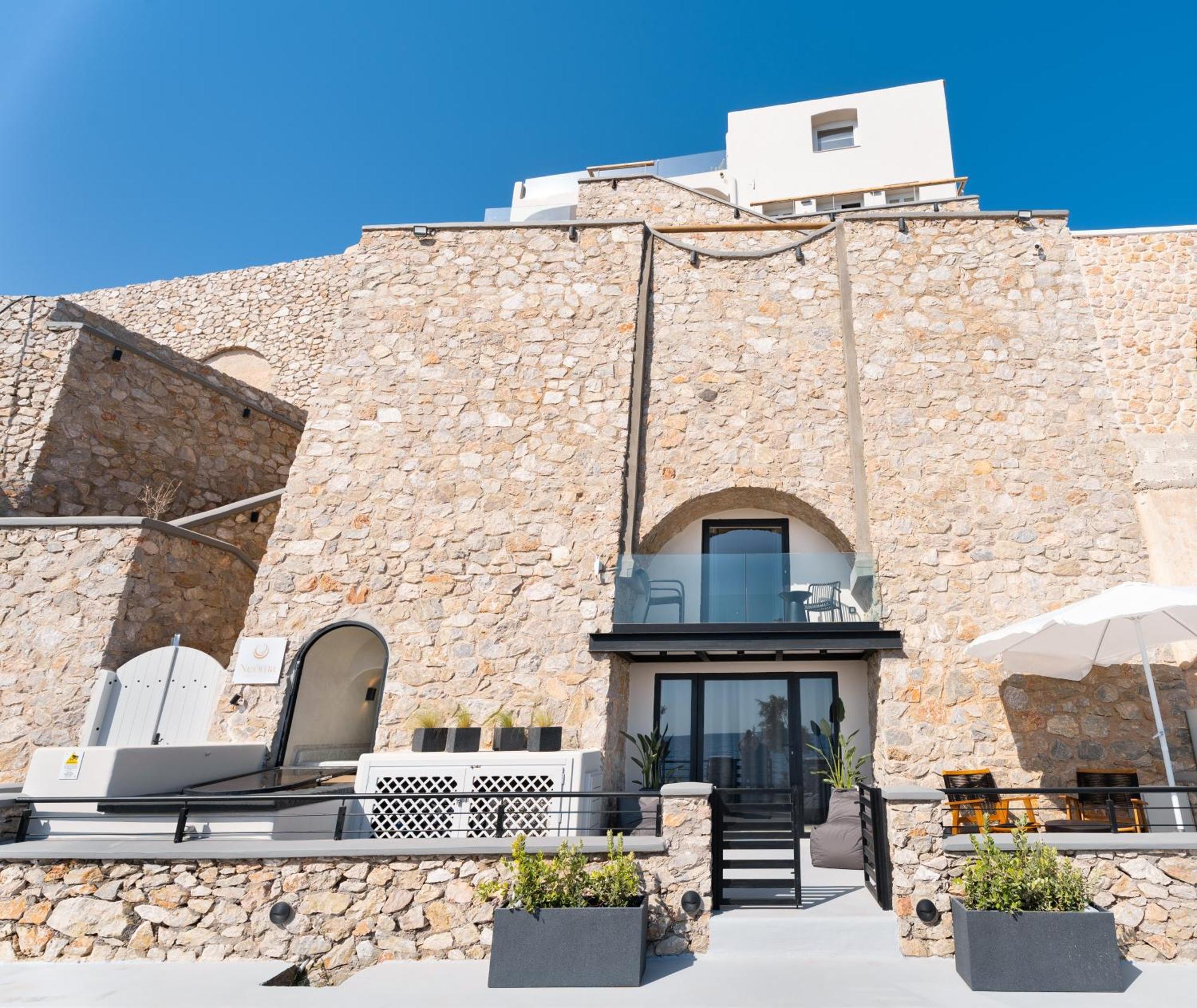 Neoma Luxury Suites Karterados  Exteriör bild